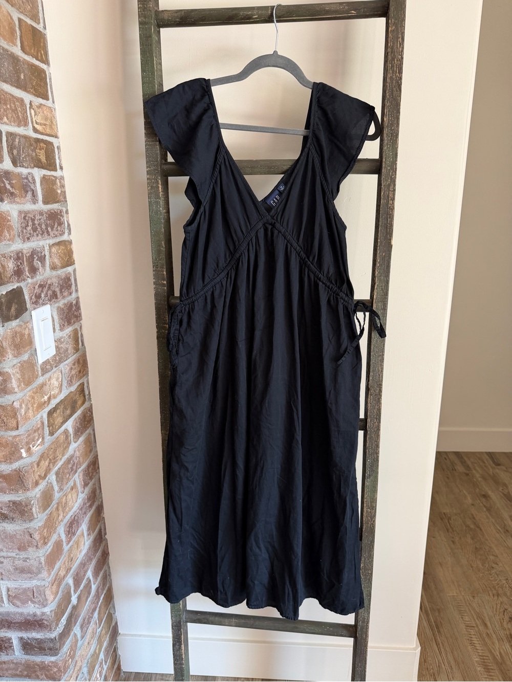 GAP Black V-Neck Midi Dress